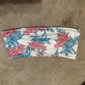 Cupshe Strapless Bikini Top Size M